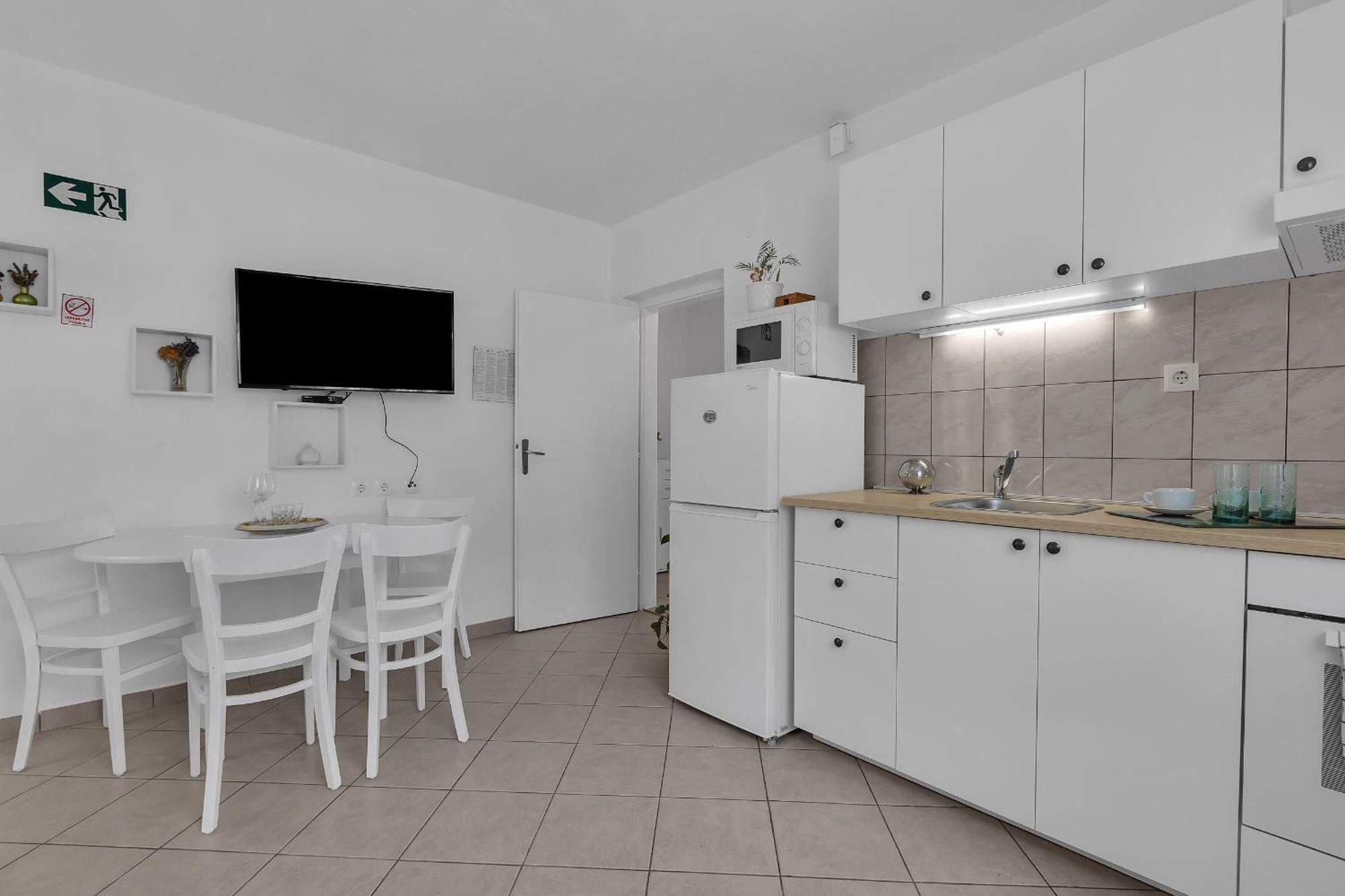 Apartment And Rooms Mila Makarska Zewnętrze zdjęcie